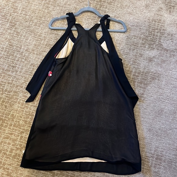 Black tank dress, With red ribbon sequins and pearls stripes - Picture 6 of 7